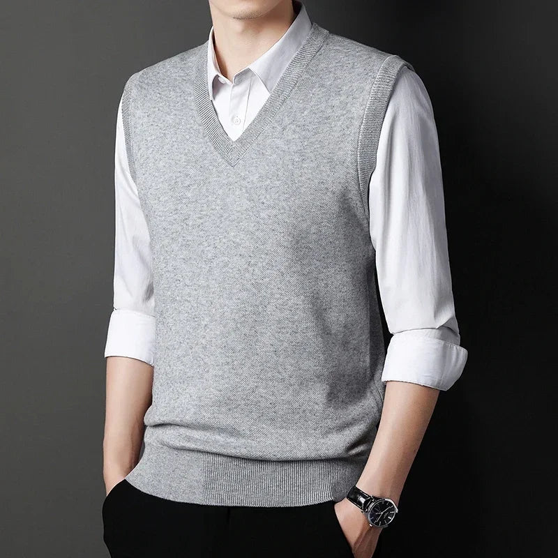2024 Autumn Winter New Men's Solid Color V-neck Knitted Vest Casual Fashion Warm Sweater Versatile Top