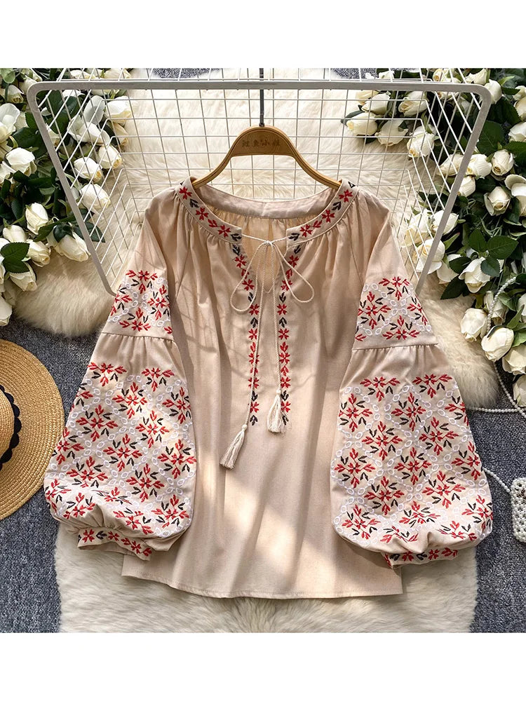Women's Spring Blouse Retro Ethnic Style New Chinese Lantern Sleeve Shirt Loose  Thin Tassel Embroidery Design Blusa Top BL187