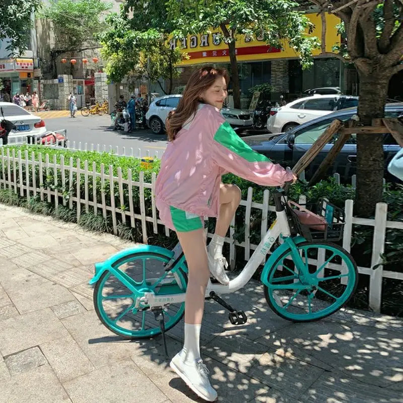 Women's Sports Suit Lapel Zipper Long Sleeve Contrast Coat And Elastic Waist Shorts Casual Female Summer Two Piece Set
