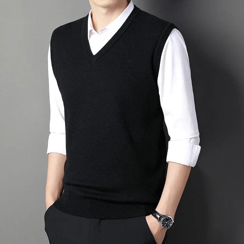 2024 Autumn Winter New Men's Solid Color V-neck Knitted Vest Casual Fashion Warm Sweater Versatile Top