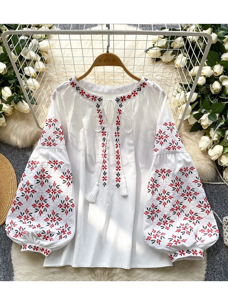 Women's Spring Blouse Retro Ethnic Style New Chinese Lantern Sleeve Shirt Loose  Thin Tassel Embroidery Design Blusa Top BL187