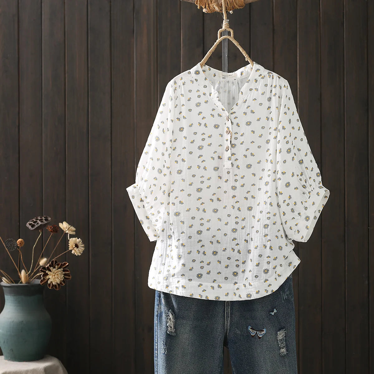 100% Cotton Yarn Shirts Large Size Tops Women Pastoral Style V Neck Half Sleeve Printed Shirts and Blouses Middle Aged Women