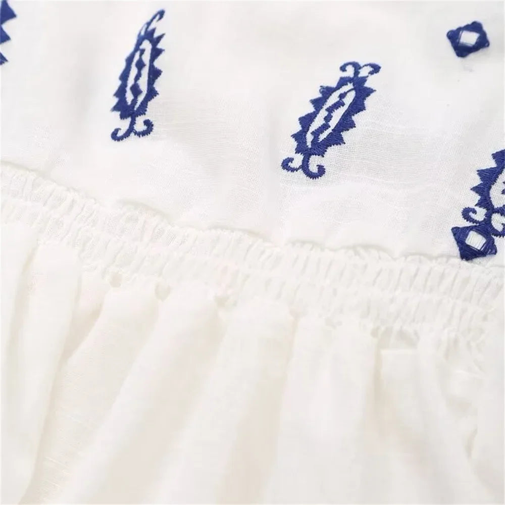 BWQ 2025 Summer New Women's Fashion Versatile Loose and Slim V-neck Beaded Embroidered Long sleeved Shirt
