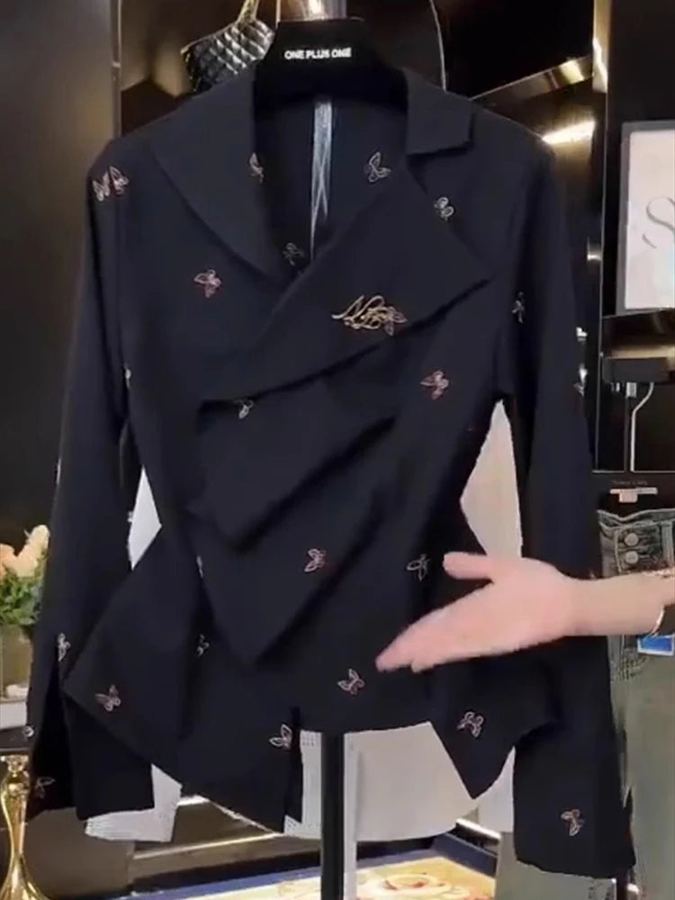 2025 New Spring and Autumn High-end Design Sense Embroidery Temperament Waist Thin Fashion Chic Top Shirt Women
