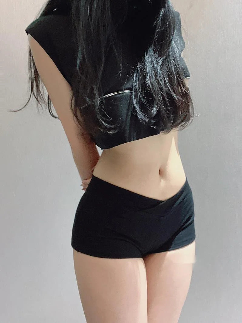 WOMENGAGA Simple Black Dance Fitness Running Ultra Short Sports Casual Shorts Female Summer Tight Low Waist Sexy Korean US8F