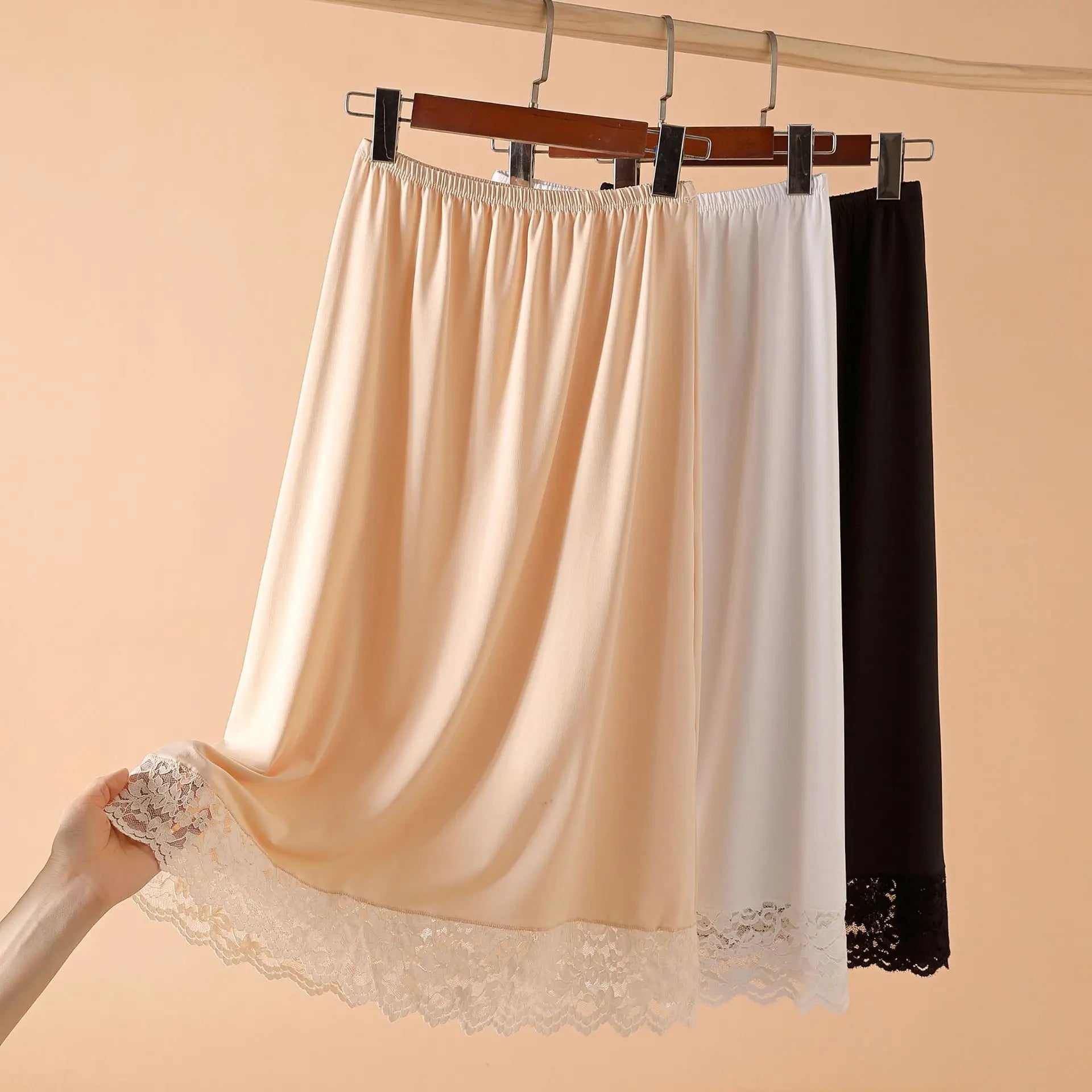 Women High Elastic Lace Pleated Skirts Summer Fashion White Black Skin Sleepwear Party Vestidos LGHX-521
