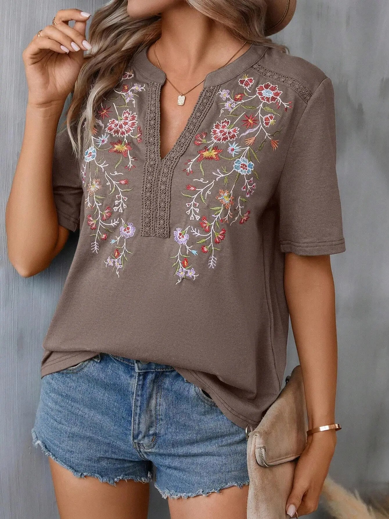 Casual Loose Floral Blouses For Women Fashion 2025 Summer Vintage Women's Short Sleeve Shirts Lace Patchwork Blouse Embroid Tops
