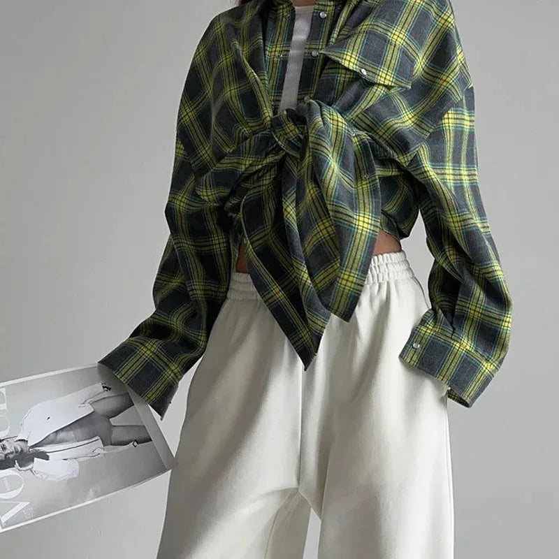 New Vintage Women Oversized Long Sleeve Plaid Shirt Blouse Tops Autumn Winter Button Down Loose Lapel Pocket Shirt Korean Style
