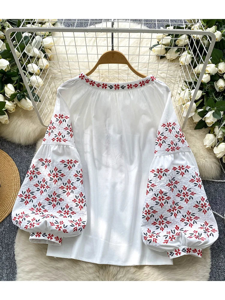 Women's Spring Blouse Retro Ethnic Style New Chinese Lantern Sleeve Shirt Loose  Thin Tassel Embroidery Design Blusa Top BL187