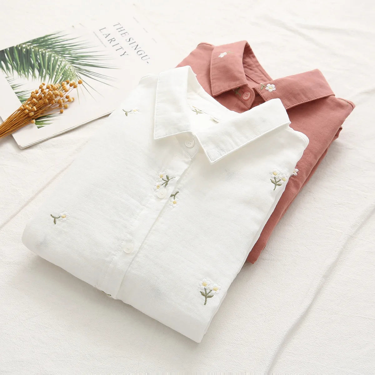 New Autumn Cotton Flower Embroidery Shirts Women Lapel Collar Basic Tops Girl Long Sleeve Loose Blouses Gentle Spring T39544QC