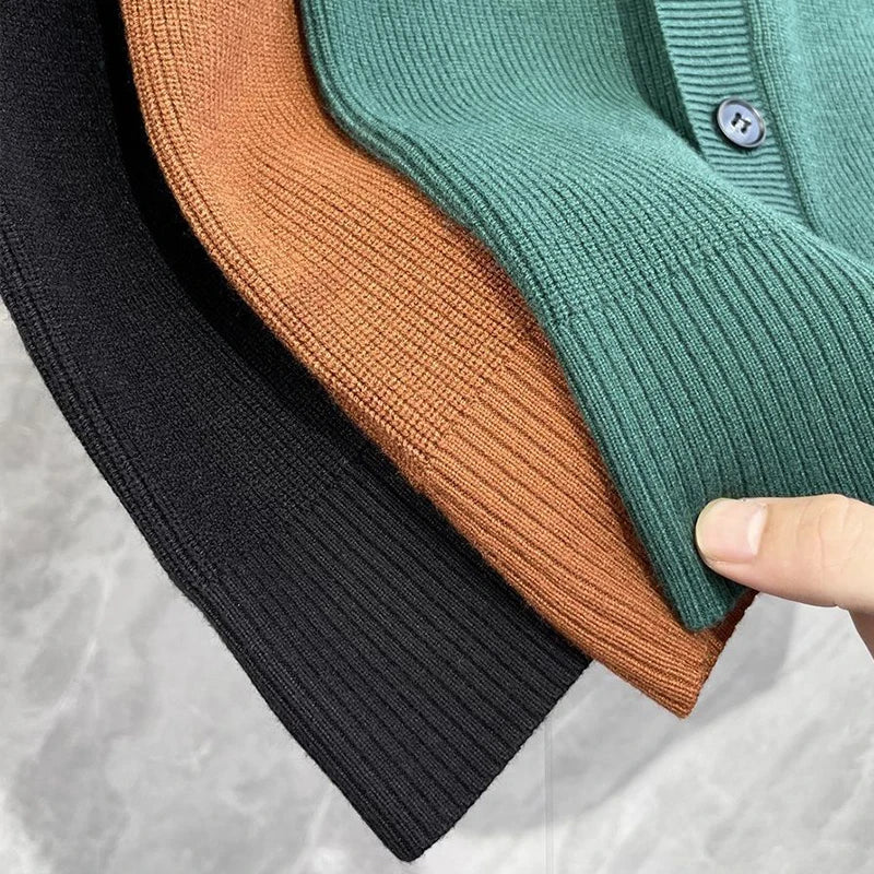 Men's Luxury Knitted Pullover Sweater Vest Casual Streetwear Button Solid Color O Neck Sleeveless Loose Stylish Vintage Knitwear