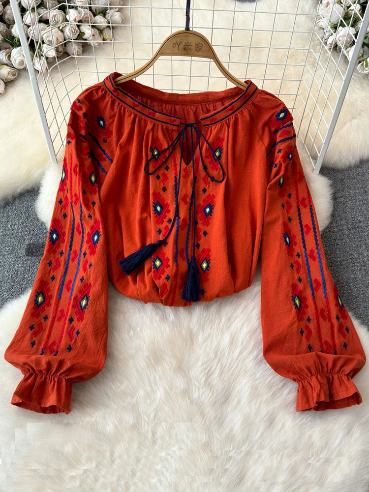 Women Autumn Blouse Temperament Flower Embroidery Long Sleeve V-Neck Pullover Shirt Loose Age Reducing Bubble Sleeve Top A115
